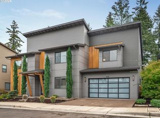 11715 SW Sophia Ct, Portland, OR 97225