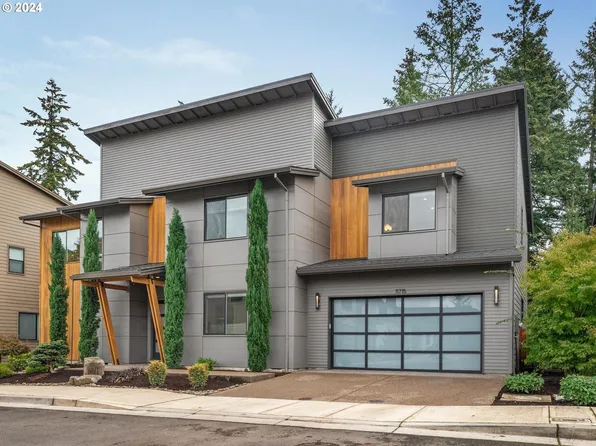 11715 SW Sophia Ct, Portland, OR 97225