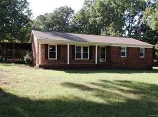1148 Ravendale Dr, Charlotte, NC 28216