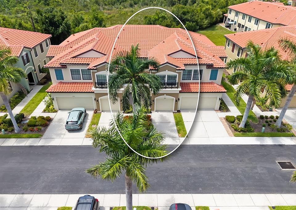 1st image of 4968 OARSMAN COURT