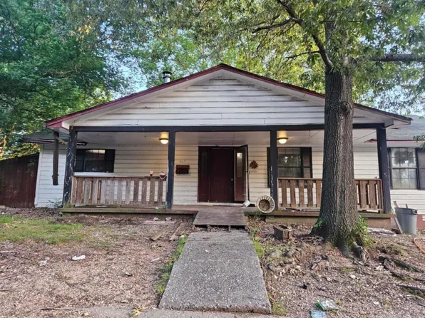 613 E Maple St, Benton, AR 72015