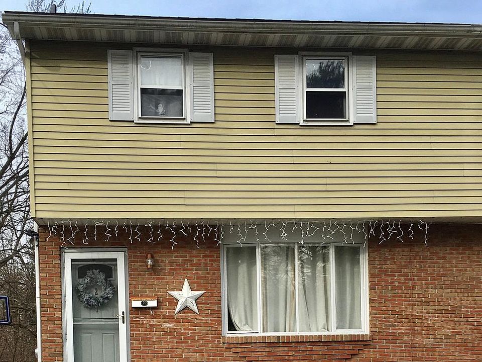 1st image of 207 W Poplar St