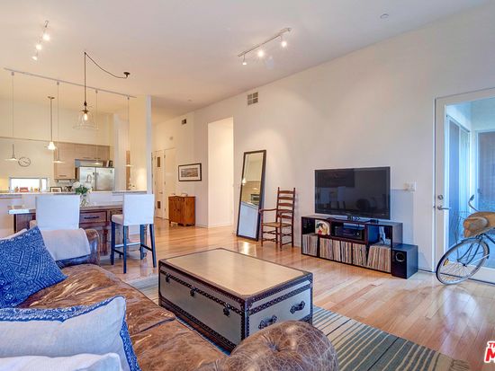 12411 Pacific Ave APT 104, Los Angeles, CA 90066