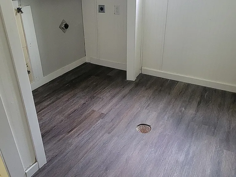 1370 Flicker Dr — Photo 7