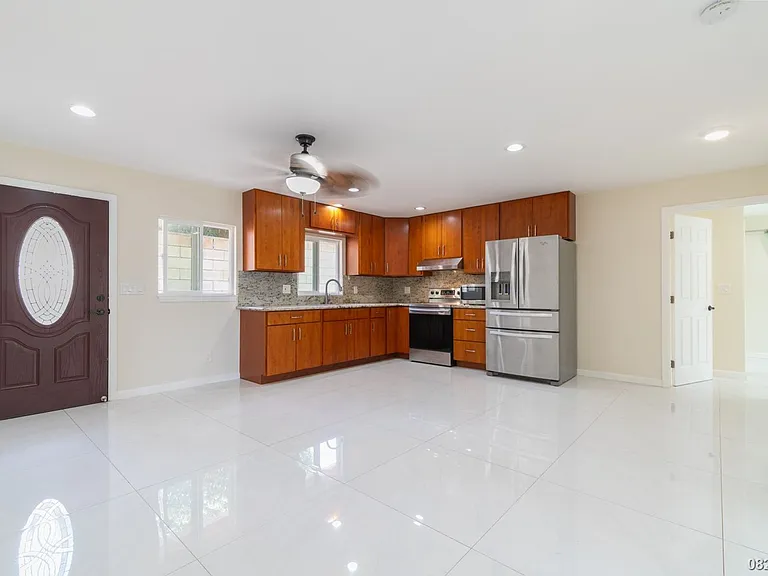 92-426 Akaula St — Photo 3
