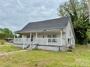 104 E Church St, Dallas, NC 28034