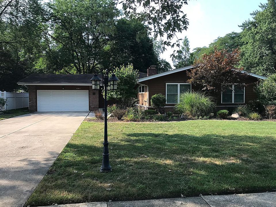 1314 MacArthur, Munster