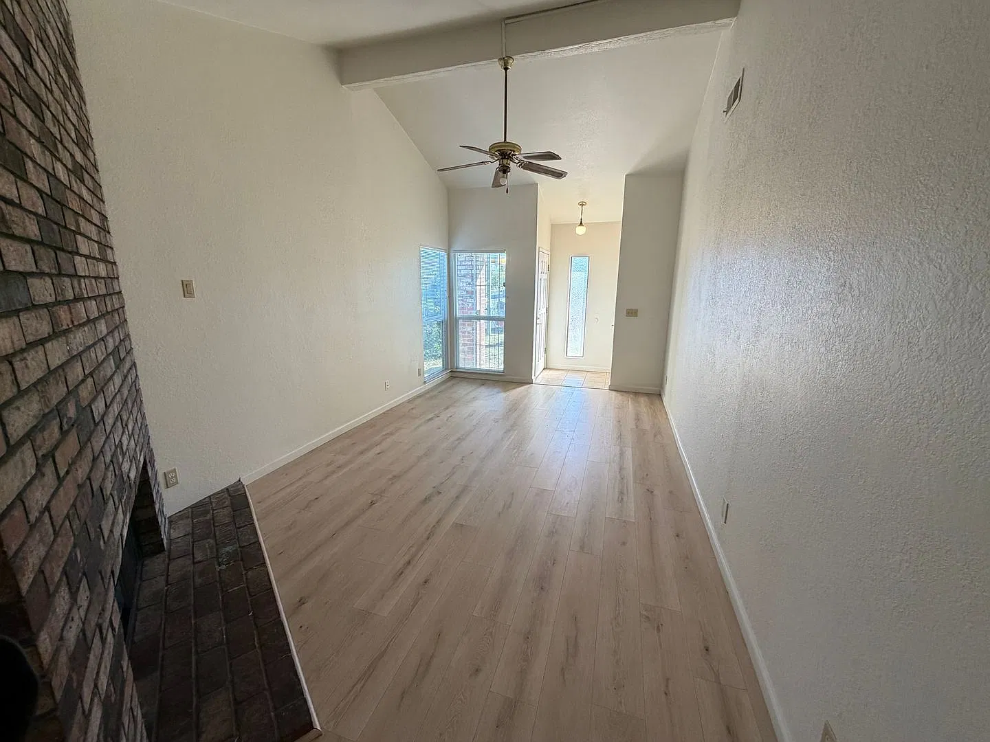 Cozy Rosemont Retreat | 2 Bedrooms, Brick Fireplace & Spacious Backyard! Available for Immediate ... — Photo 3