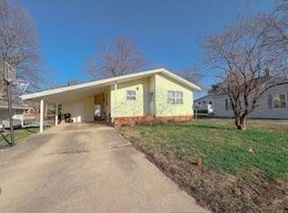 34 S Walnut St, Winchester, IL 62694