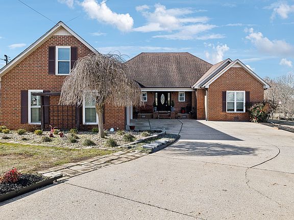 2nd image of 1108 Creekround Ct