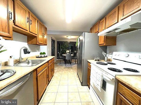 5th image of 13120 Wonderland Way #20201