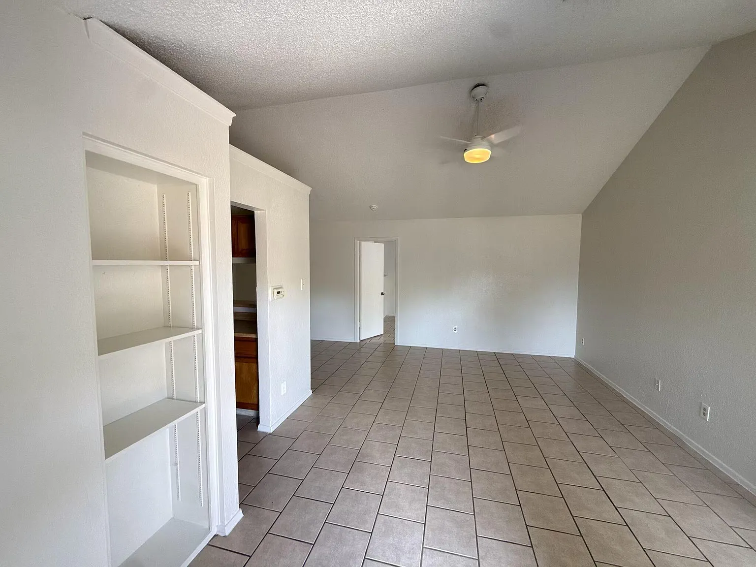 2 bed, 2.0 bath, 1777 sqft, $1,450 — Photo 4