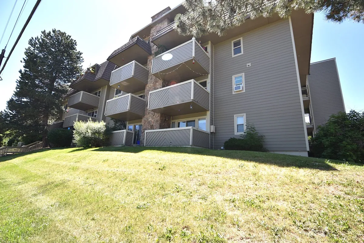 Building Photo - 3420 Iris Ave #G402