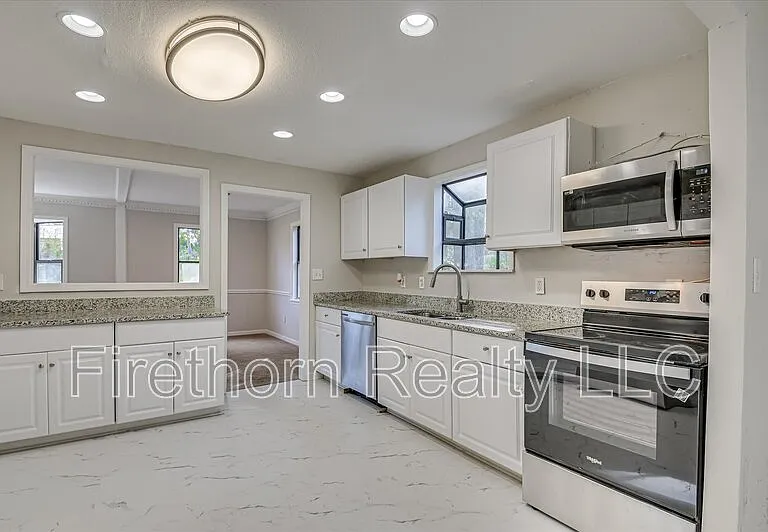 2349 Henry Cir — Photo 15