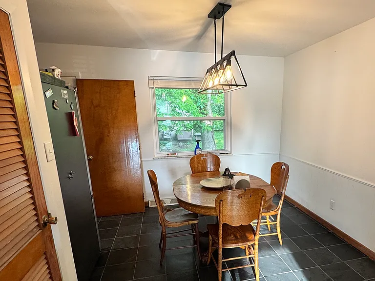 9488 Conklin Ave — Photo 20