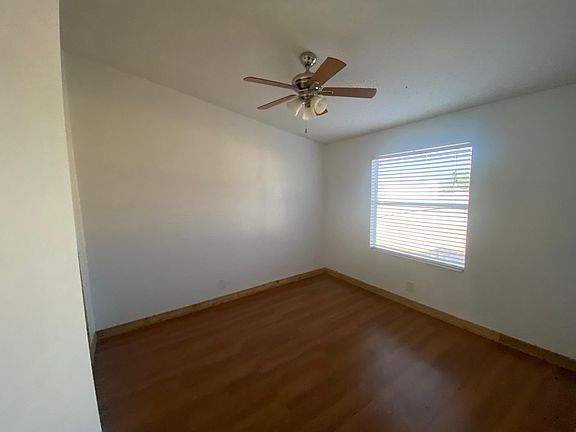 5th image of 52 Rod N Reel Ln