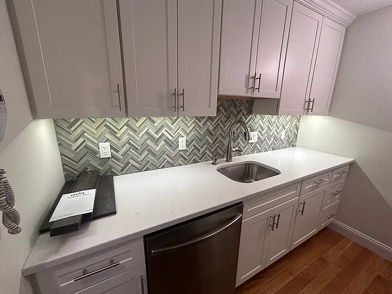 1580 State St #7D — Photo 4