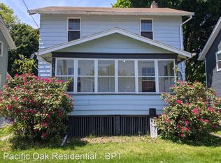 742 N Way St, Barberton, OH