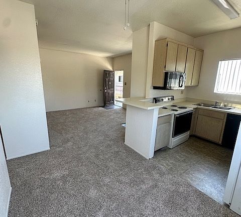 4th image of 3928 Illinois St APT 309