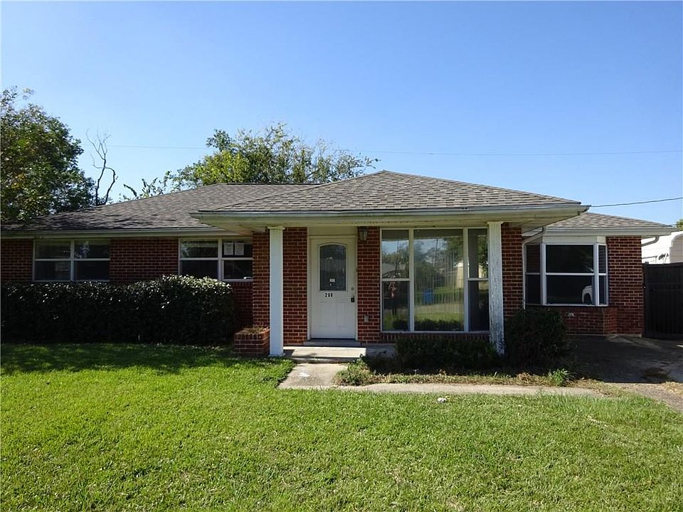 1st image of 200 Livingston Dr