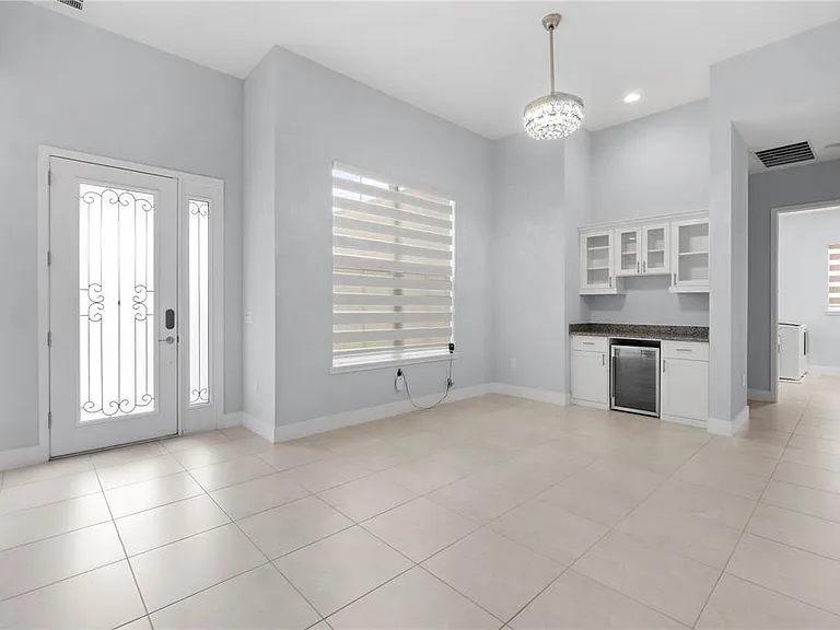 2320 Symphony Cir — Photo 14