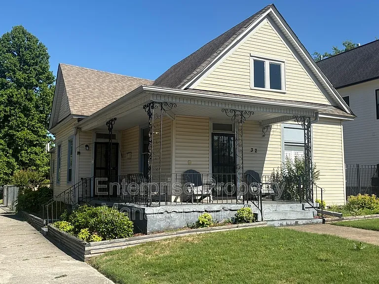 32 N Cooper St — Photo 1