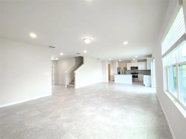 1579 Aspen Ave — Photo 6