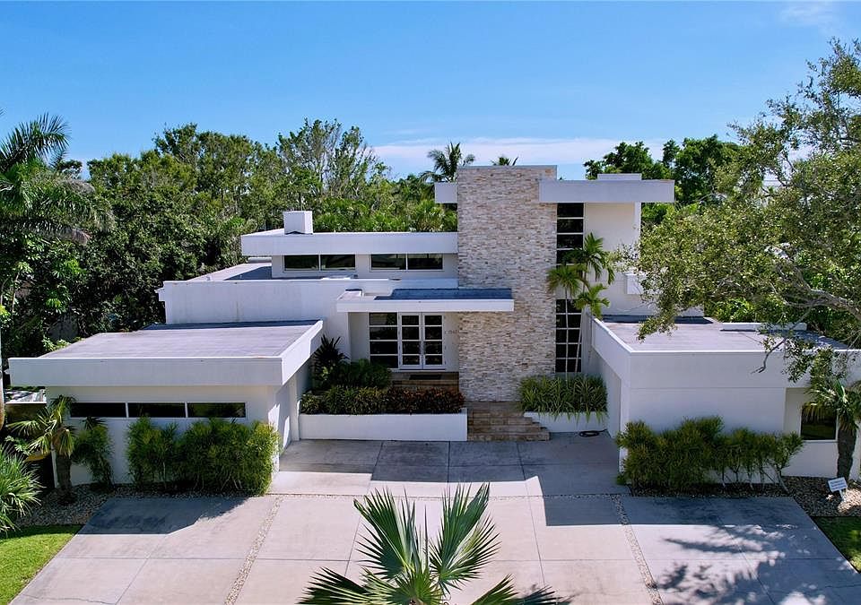 1st image of 1347 HARBOR DRIVE
