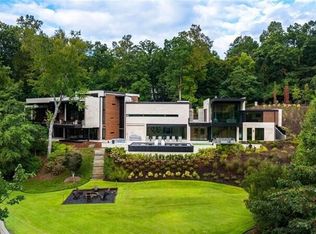 5075 Green Pine Dr NE, Atlanta, GA 30342