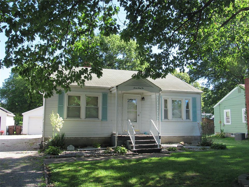 1st image of 732 E Woodland Dr