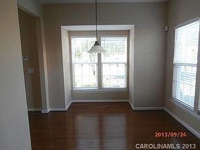 5th image of 1880 Lookout Ln
