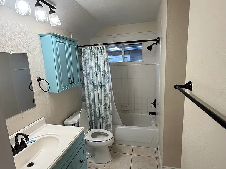 448 Glenwood Ave — Photo 6