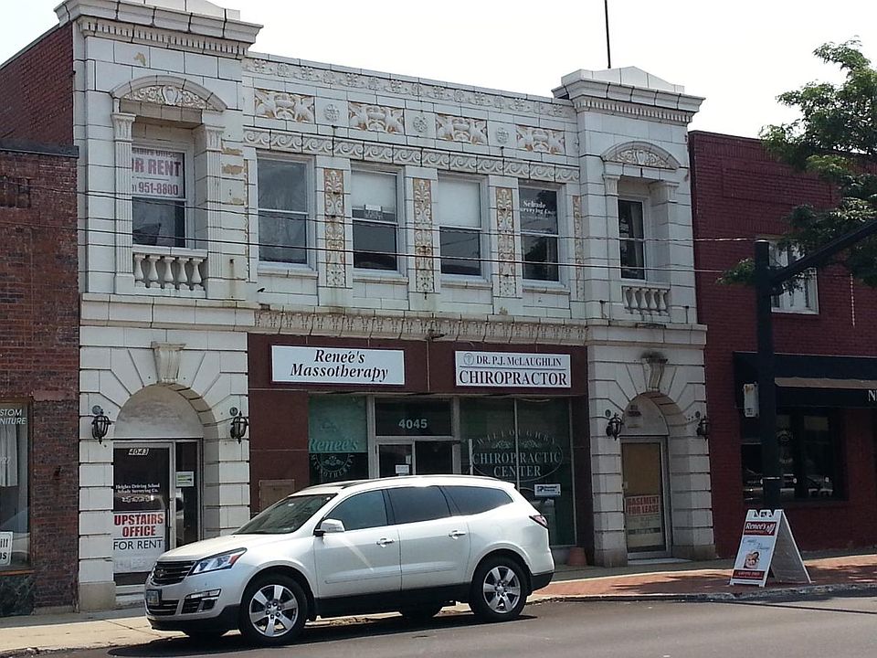 Office Space 400 SF Includes Utilities, ample parking, in do
