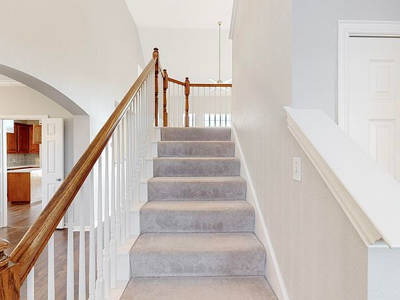 3rd image of 3000 Pinon Canyon Ln