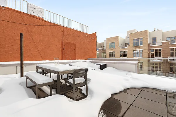 Sold by Compass | media 7