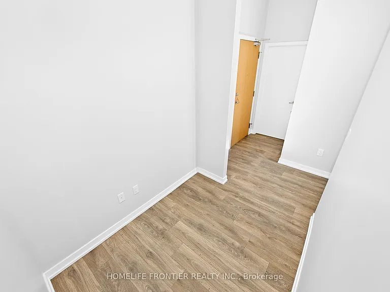 2520 Eglinton Ave W #1918 — Photo 13
