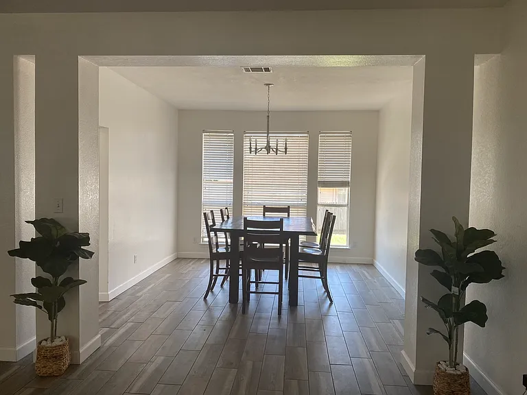 606 Meadow View Dr — Photo 13