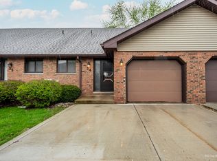 1918 Heatherway Ln UNIT 34, New Lenox, IL 60451