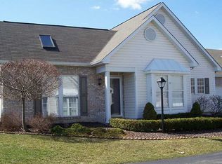 1701 Greystone Dr, Coraopolis, PA