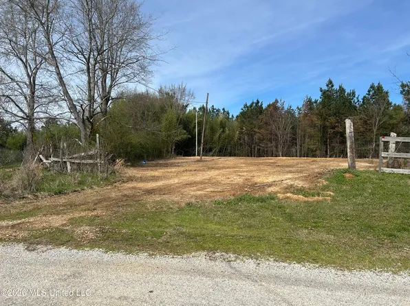 778 Rebecca Dr, Byhalia, MS 38611