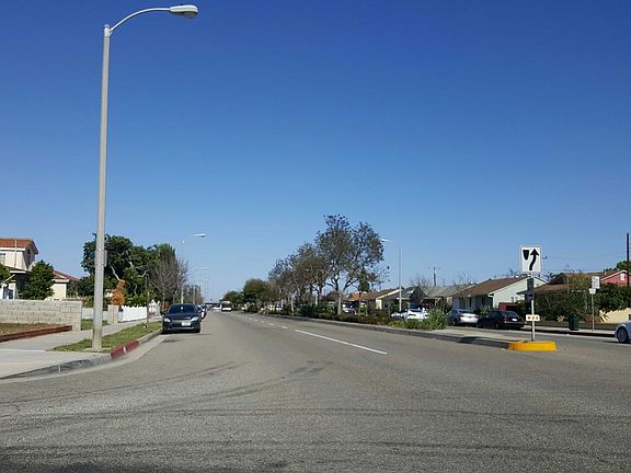 4th image of 4315 Artesia Blvd