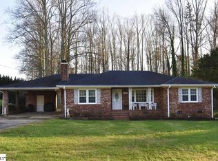 807 Brookdale Dr, Greer, SC 29651