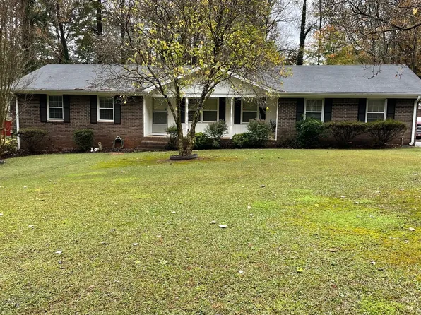 554 Forest Hill Dr, Stockbridge, GA 30281