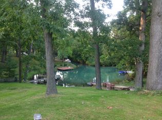 4405 Navarra Ave, White Lake, MI 48383