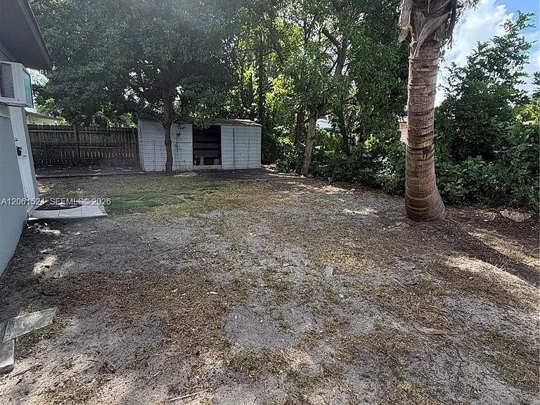 6110 Monroe St — Photo 3
