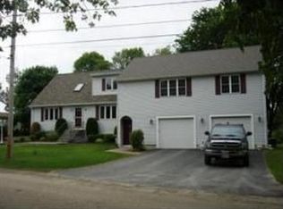 14 Alberto Dr, Westport, MA 02790