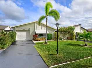 5569 Mirror Lakes Blvd, Boynton Beach, FL 33472