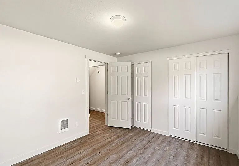 10923 E 16th Ave — Photo 14