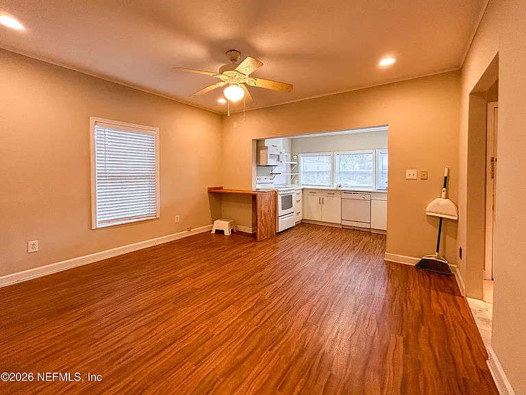 3944 Boone Park Ave #FRONT — Photo 5