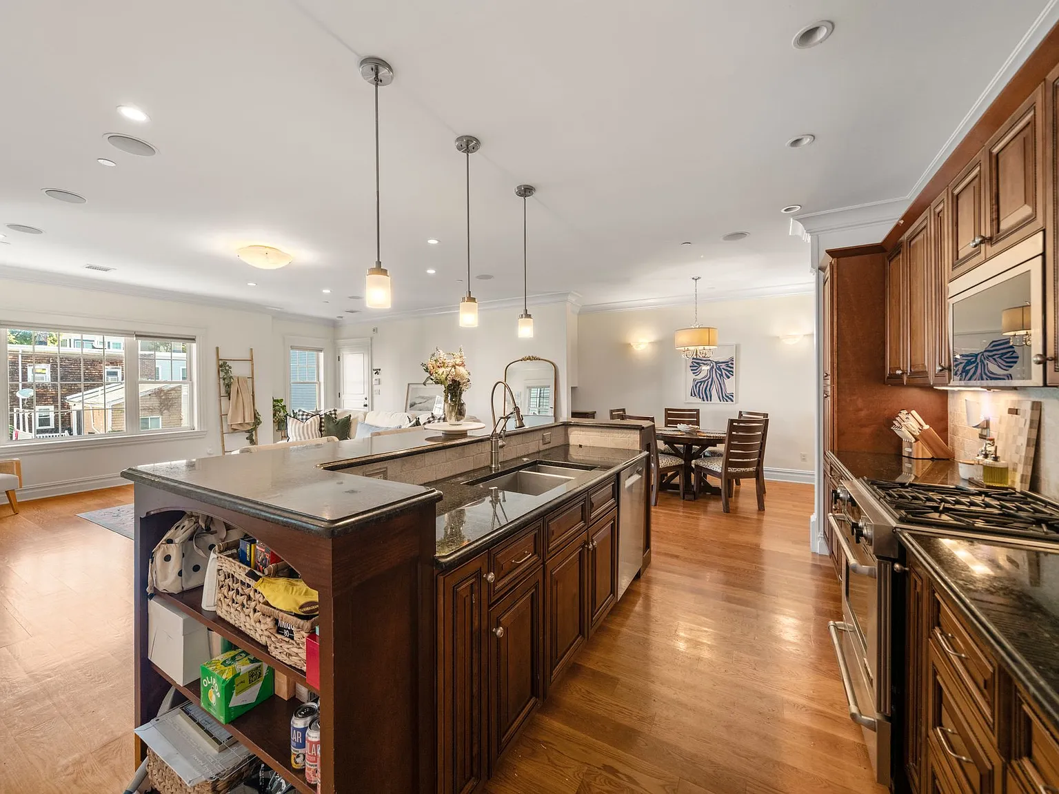 2 bed, 1495 sqft, $5,000 — Photo 3